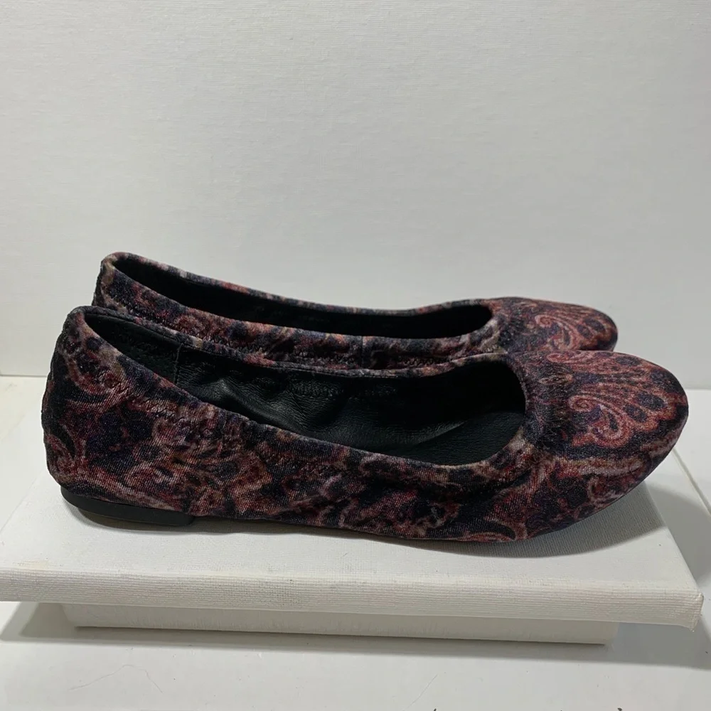Lucky Brand Emmie paisley velvet brocade flat